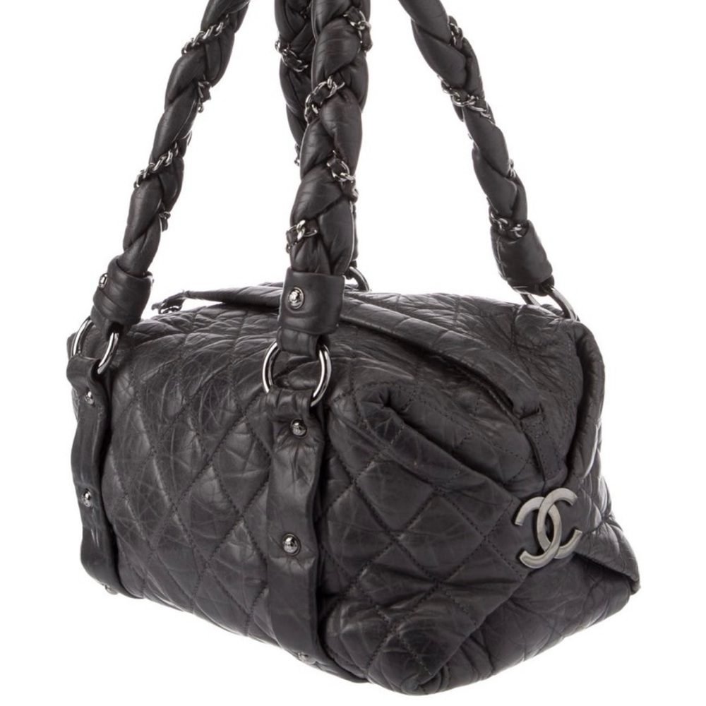 CHANEL lambskin Bag
•   From the Spring/Summer 2006